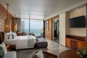 Horizon Pool Suite