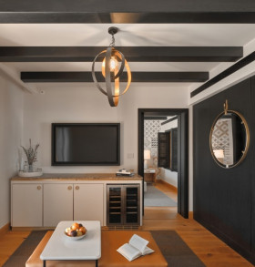One Bedroom Suite