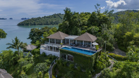 Hilltop Pool Villa