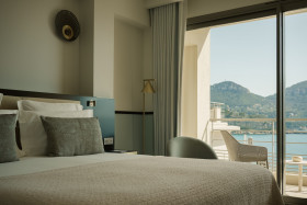 Deluxe Sea View Room