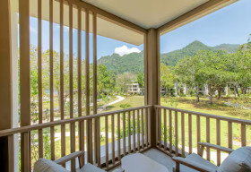 King/Twin Premium View Room with Balcony