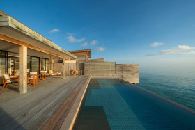 Sunset Water Villa with Private Pool (182 m²)