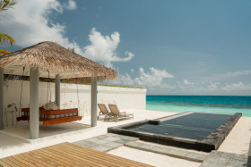 Beach Villa with Pool (93 m2)