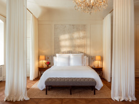Deluxe Heritage Suite (79 m²)