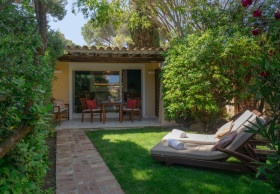 Deluxe Bungalow