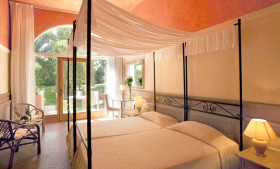 Deluxe Room Patio