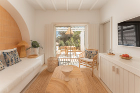 Olival Master Pool Suite