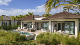 Club Azure Oceanfront Bungalow 2 Bedroom Suite