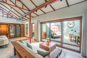 Rocktop Room